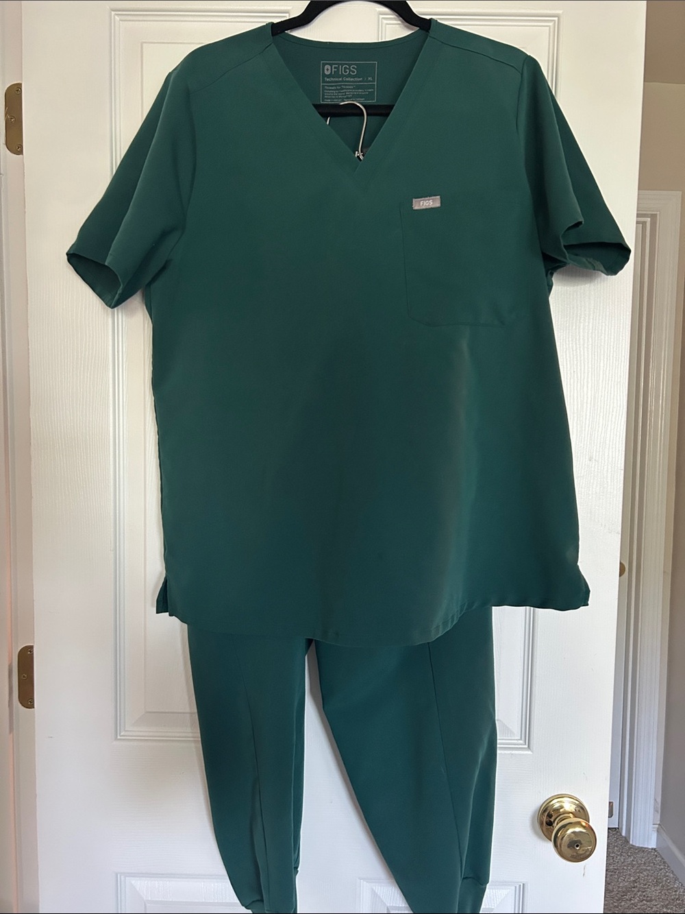 Figs Forest Green V-Neck Scrub Top & Zamora Jogger Pants